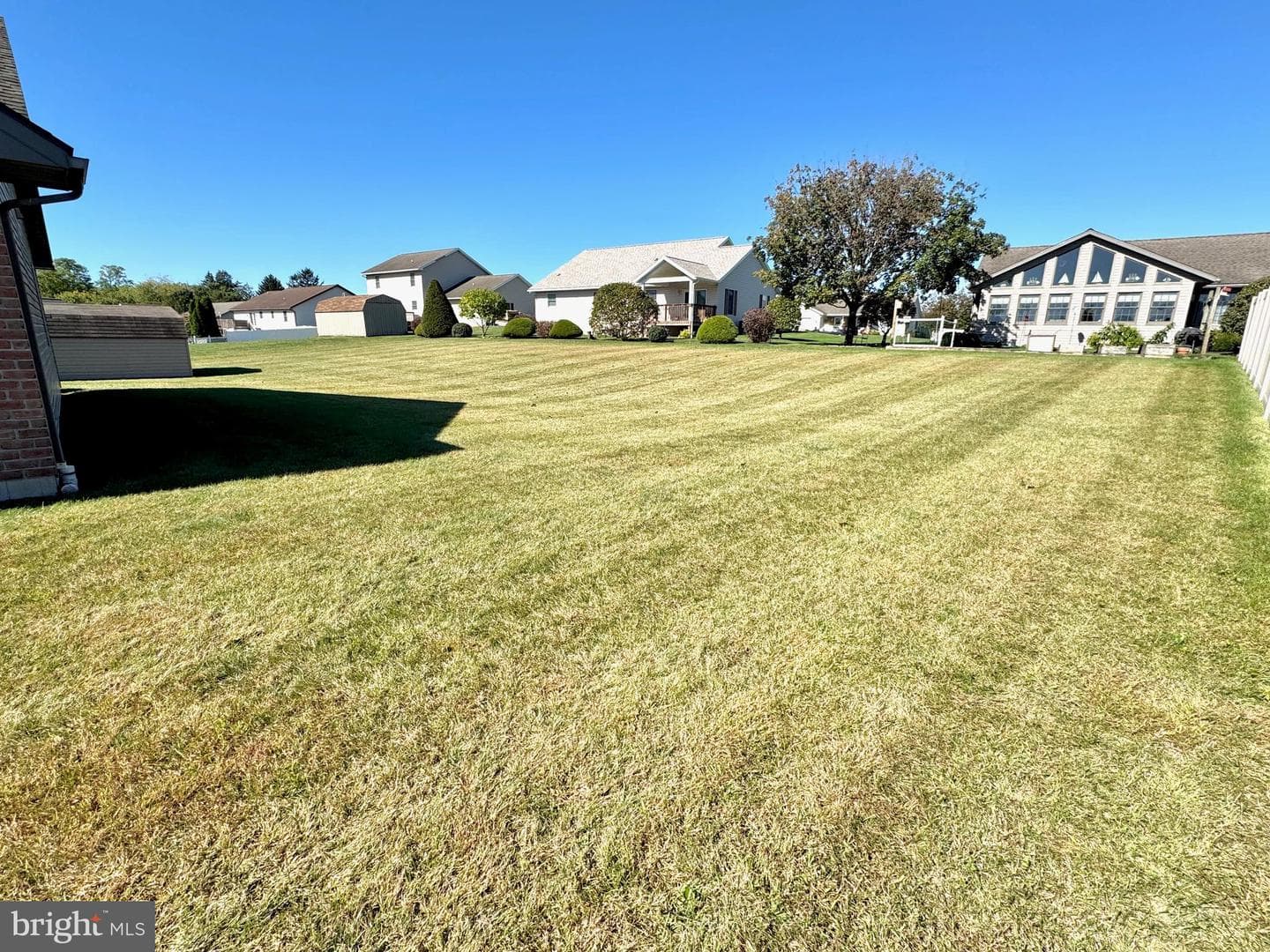 26 Village Drive photo 37