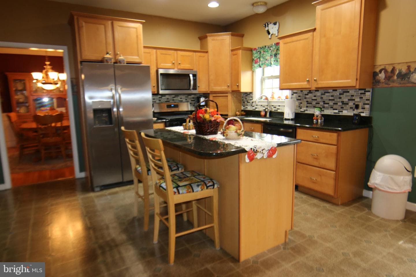 527 Royal Road photo 12