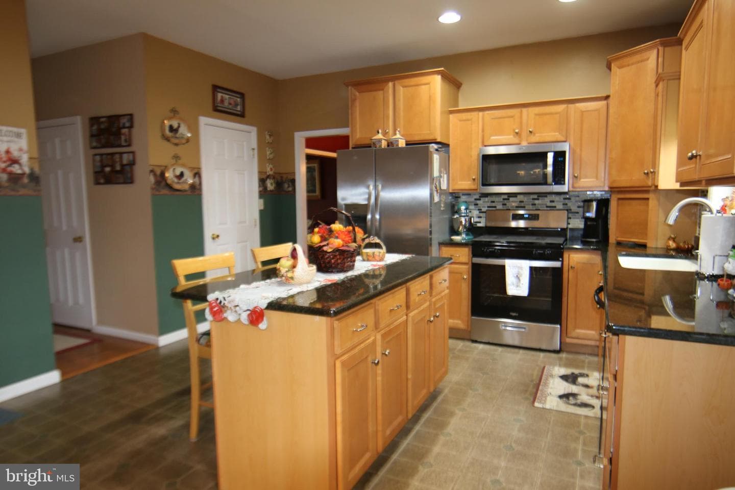 527 Royal Road photo 14