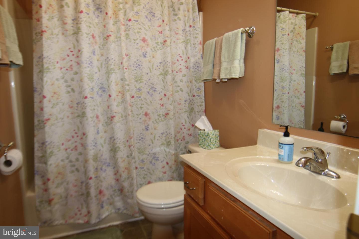 527 Royal Road photo 27