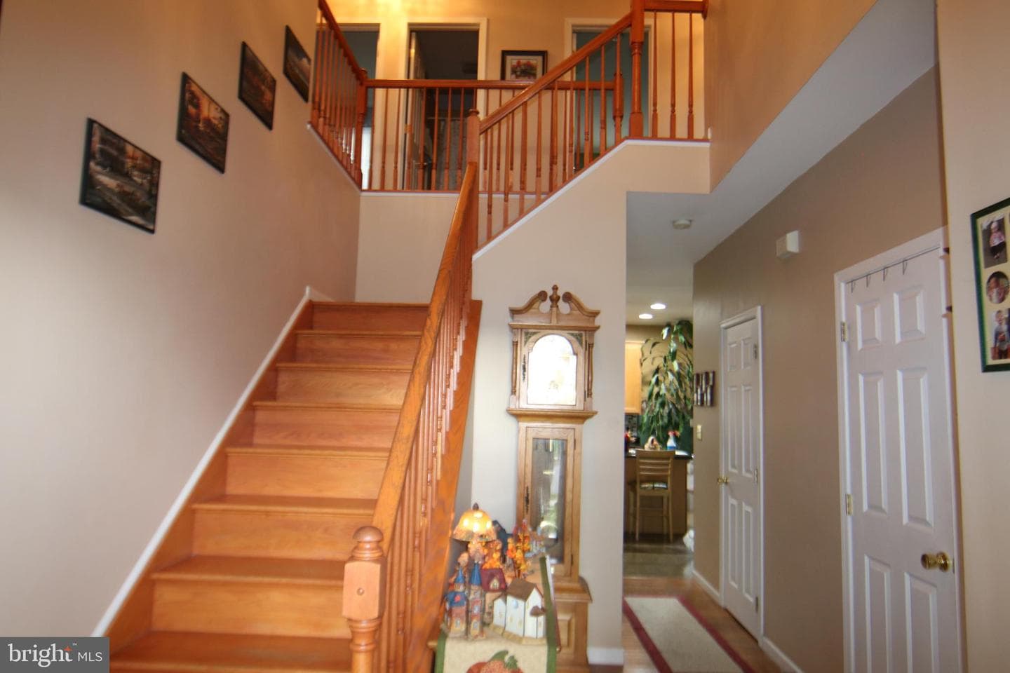 527 Royal Road photo 40
