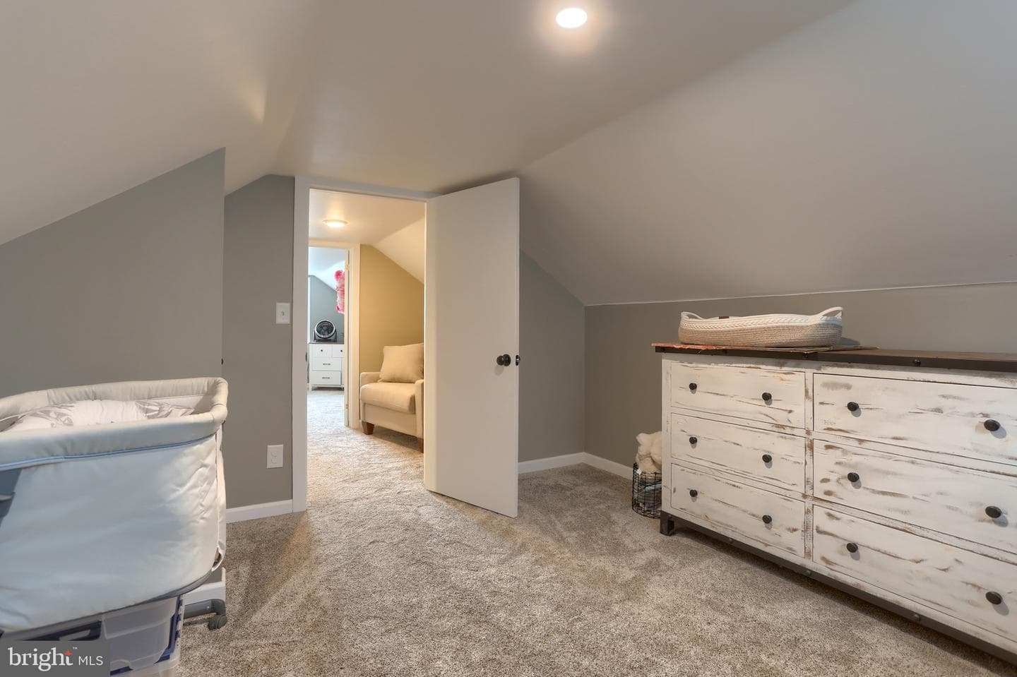 116 W Washington Avenue photo 35