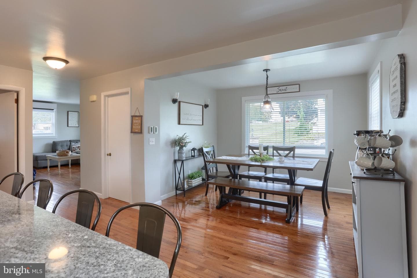 116 W Washington Avenue photo 6