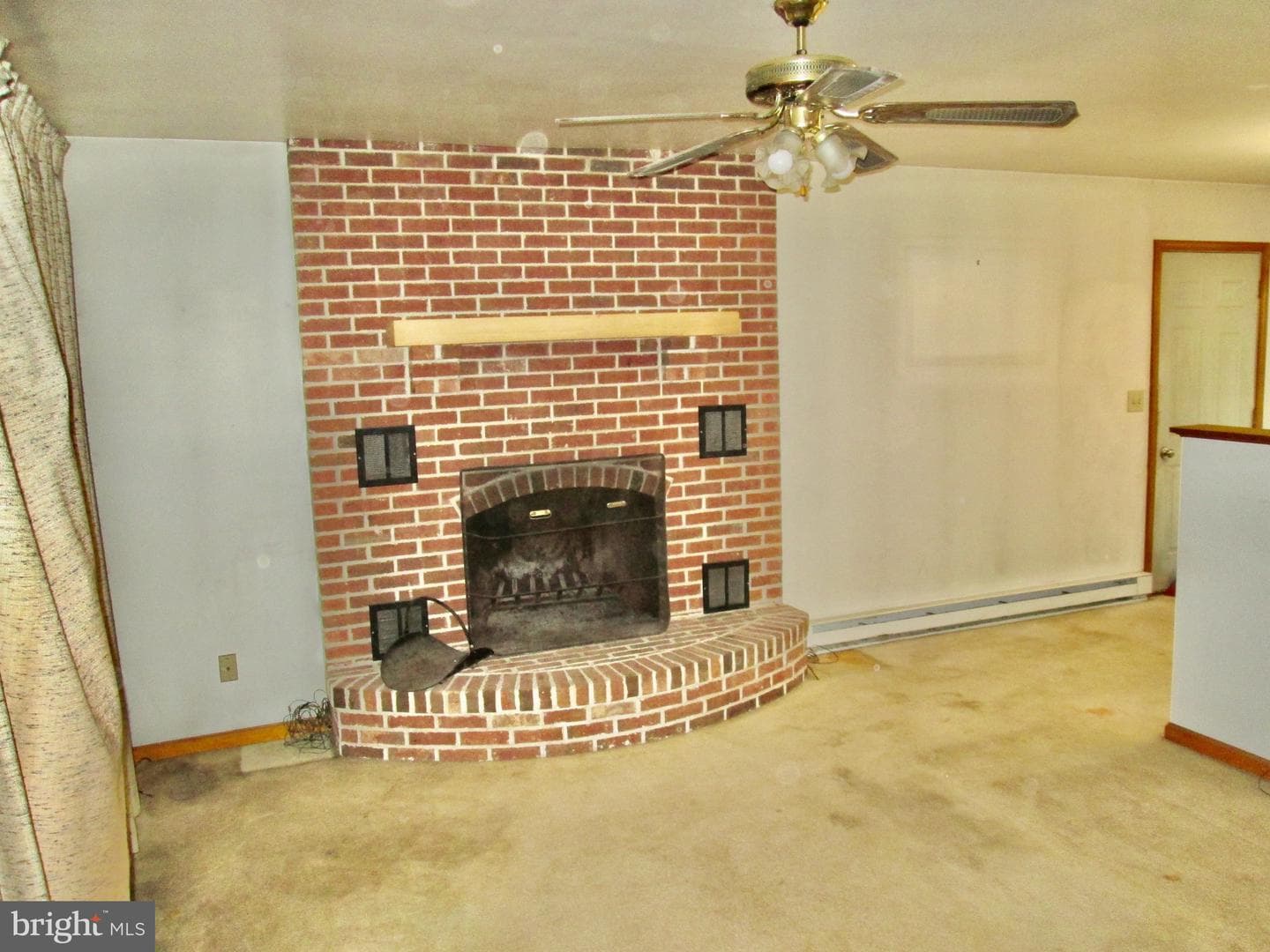 409 E Rosebud Road photo 10