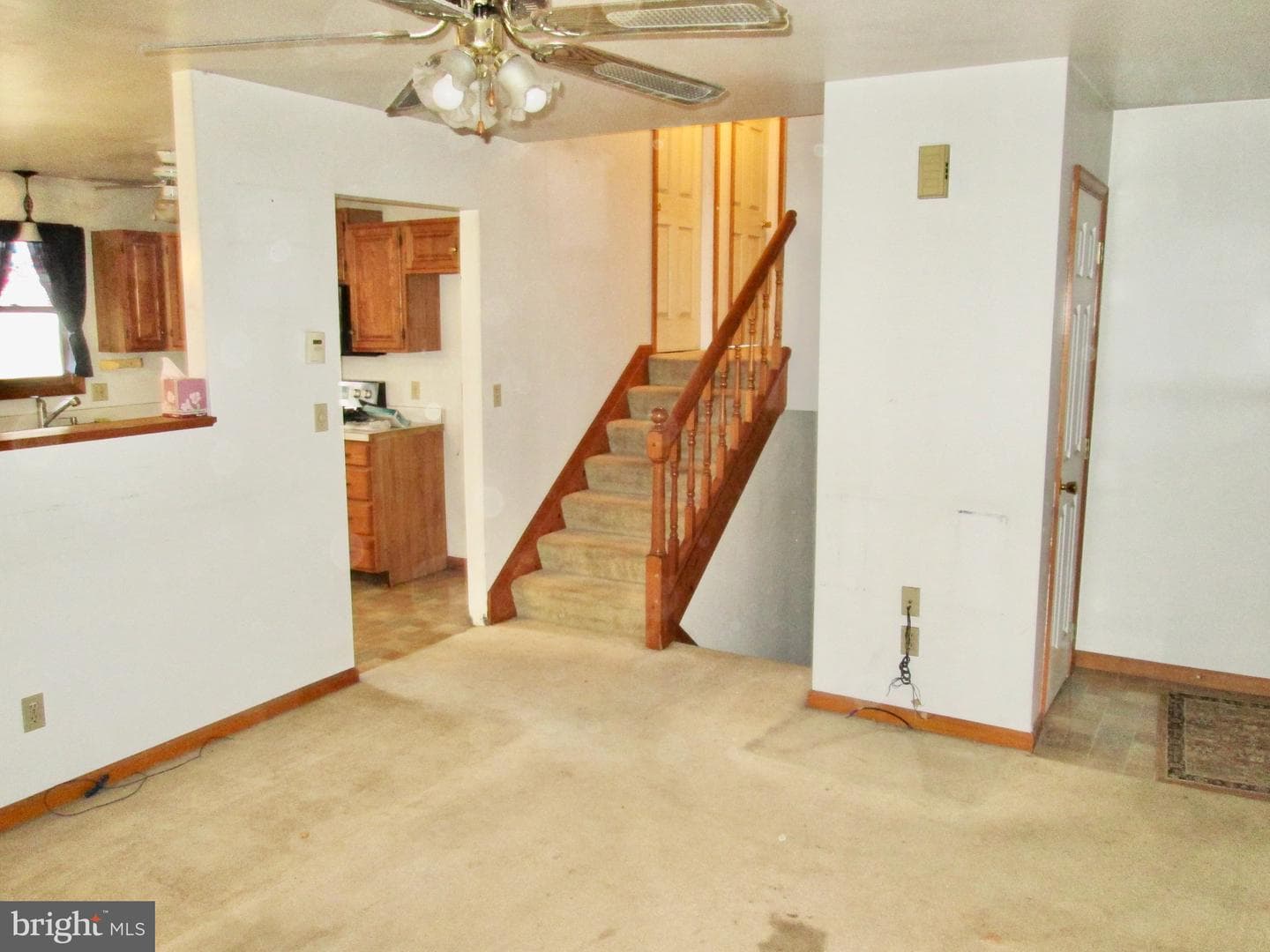 409 E Rosebud Road photo 13