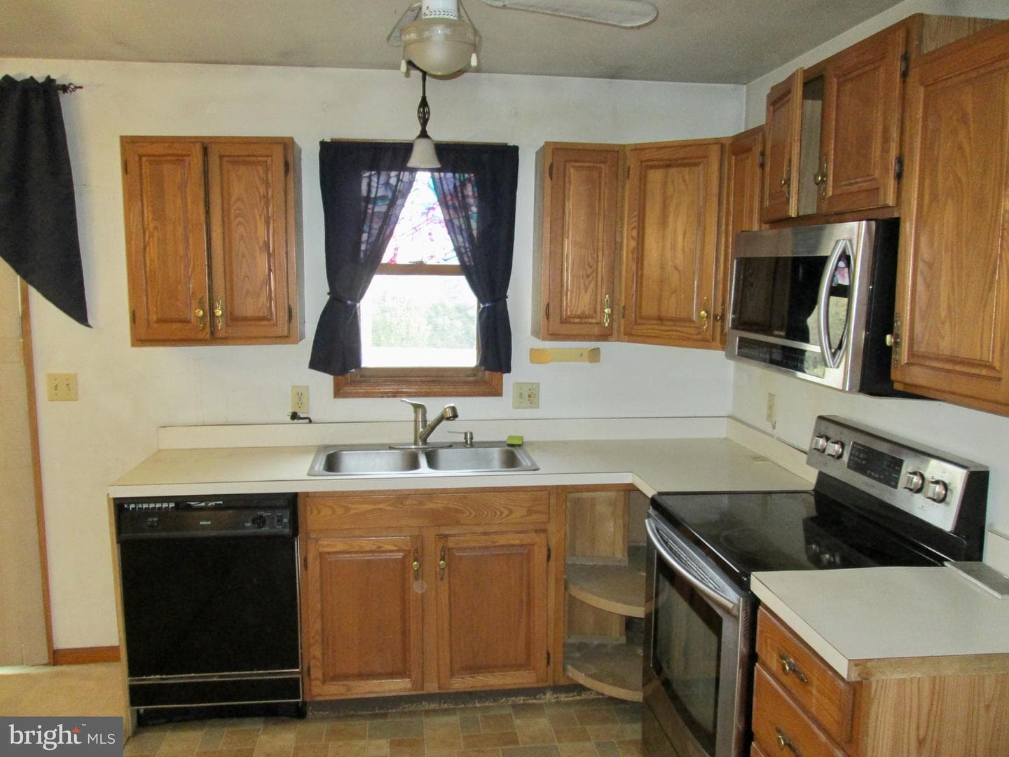 409 E Rosebud Road photo 5