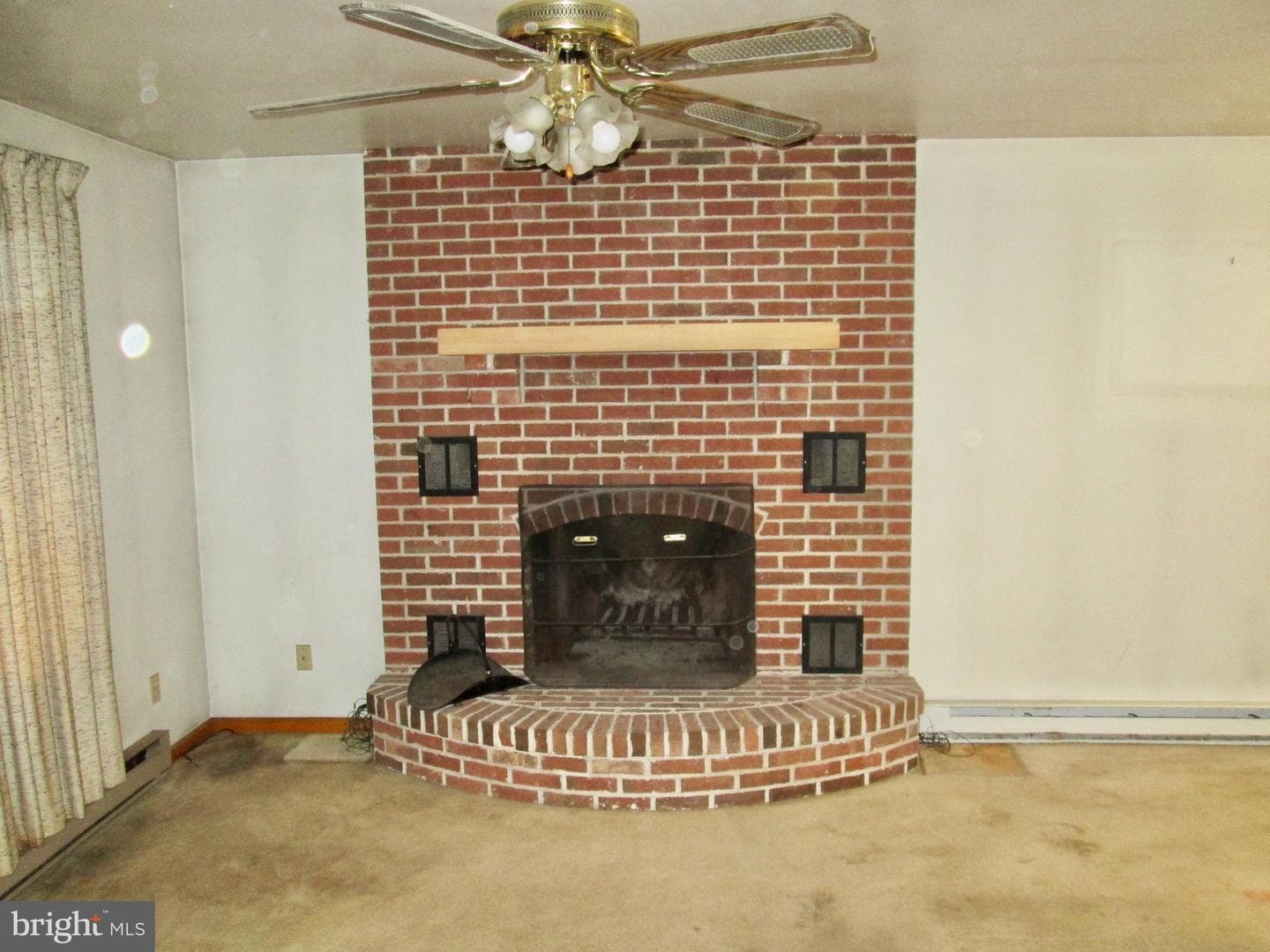 409 E Rosebud Road photo 9