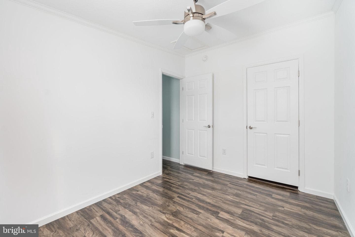 421 N Railroad Street photo 15