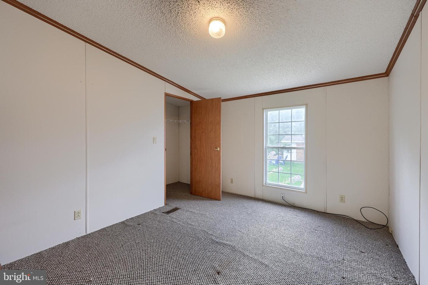 564 W Cedar Street photo 29