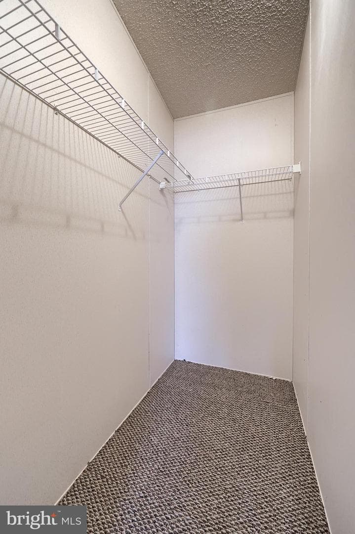 564 W Cedar Street photo 34