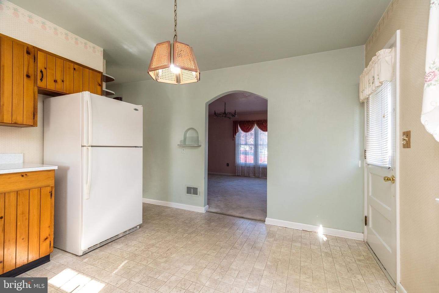 538 W Locust Street photo 14