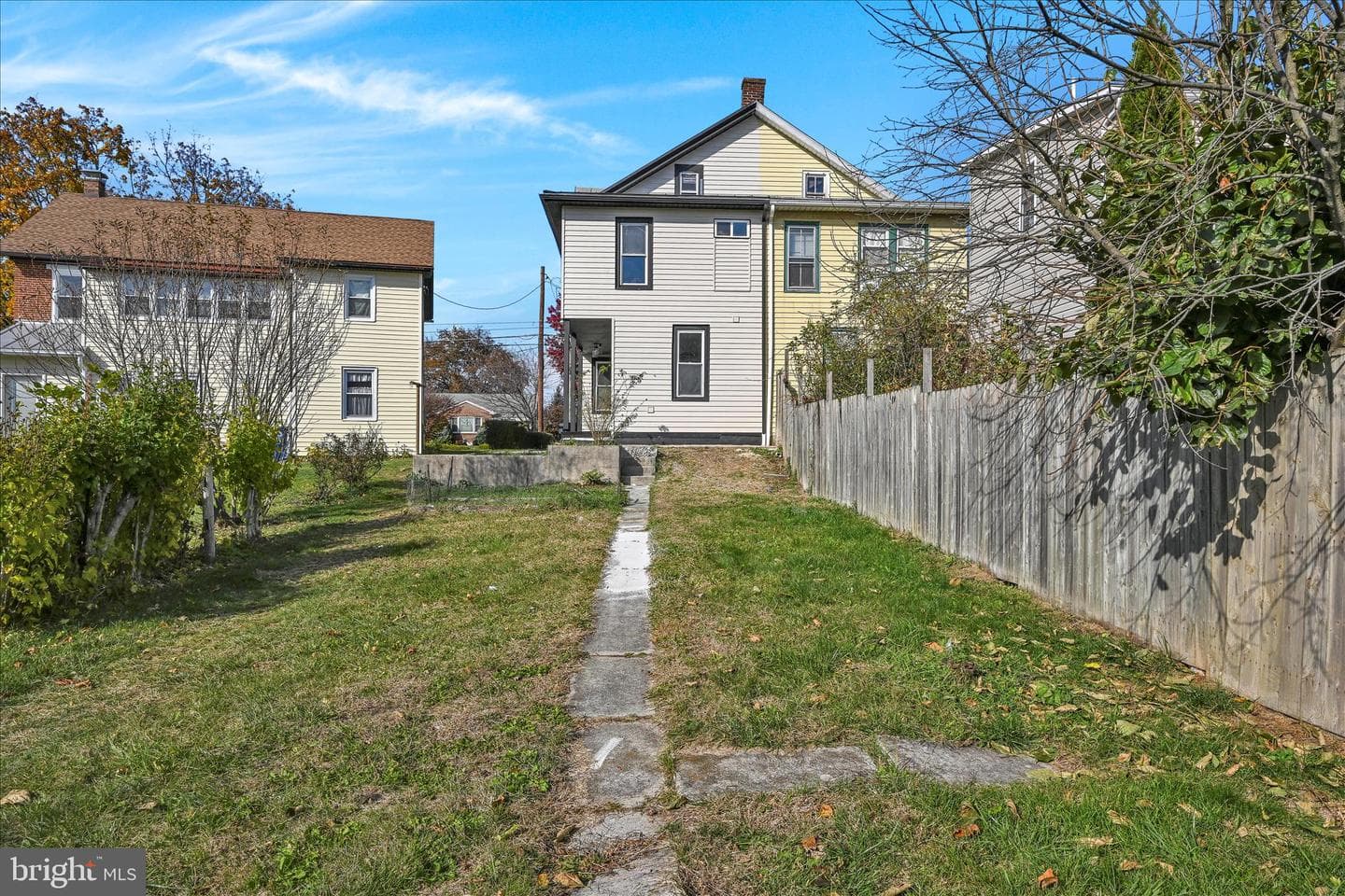1074 E Main Street photo 27