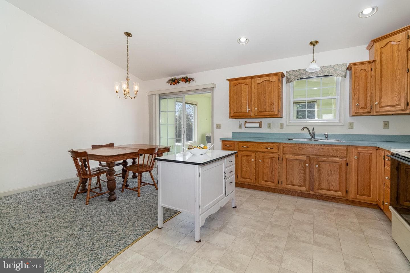 15 Lakeview Drive photo 10