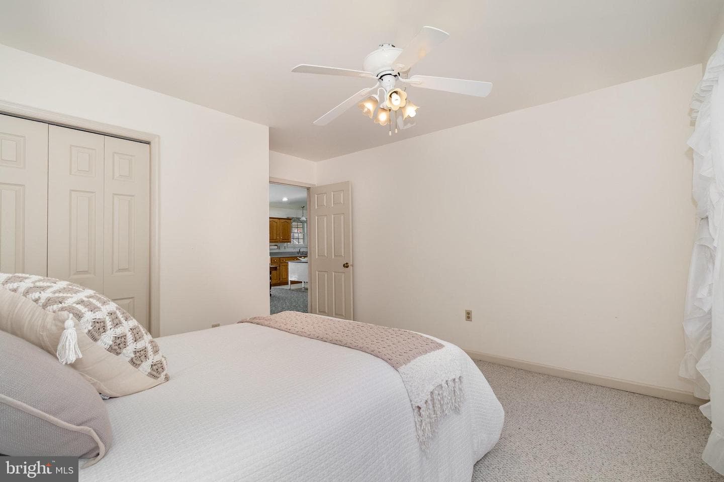 15 Lakeview Drive photo 16