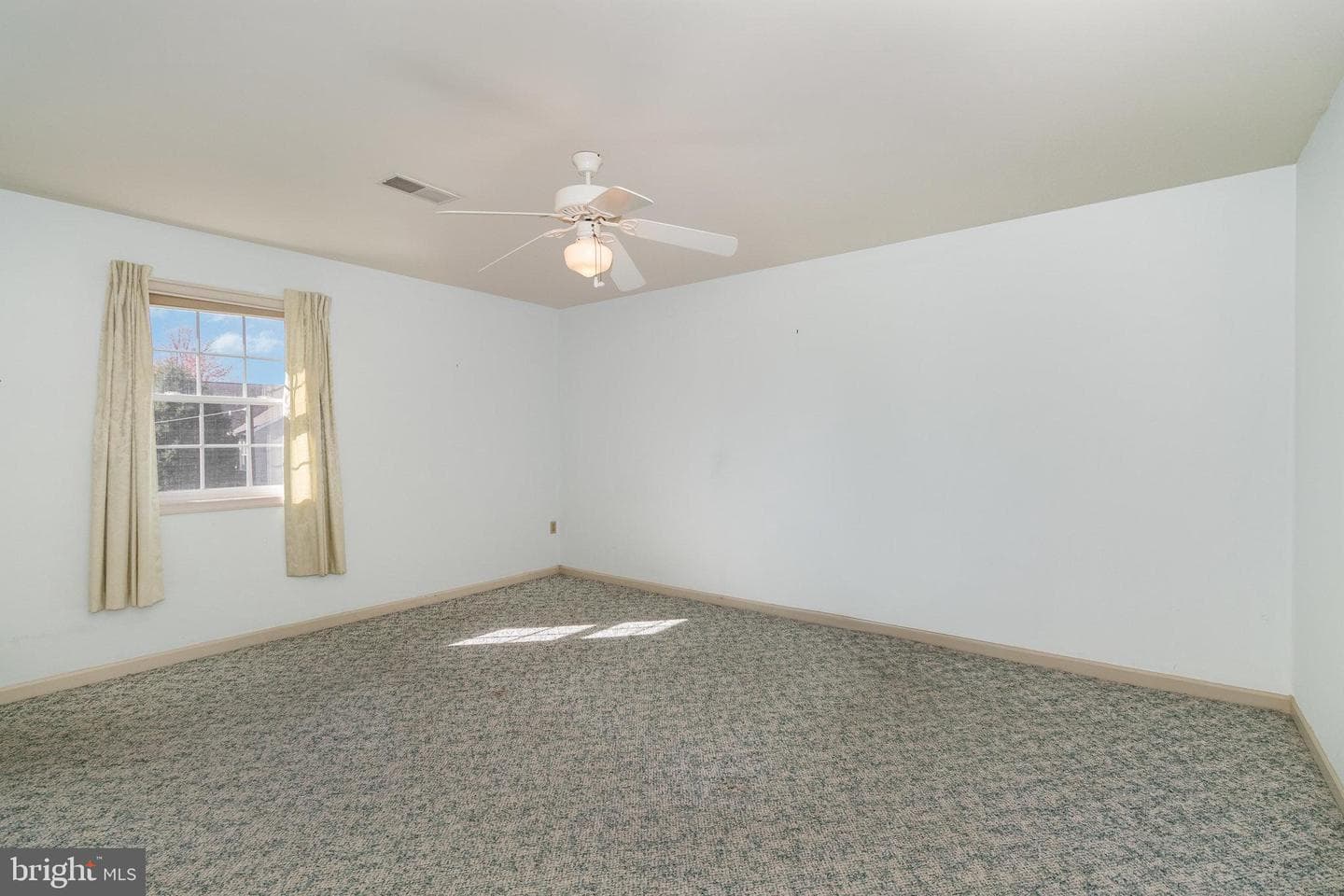 15 Lakeview Drive photo 21