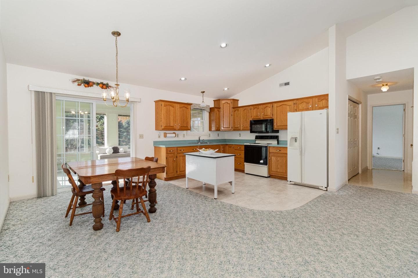 15 Lakeview Drive photo 9