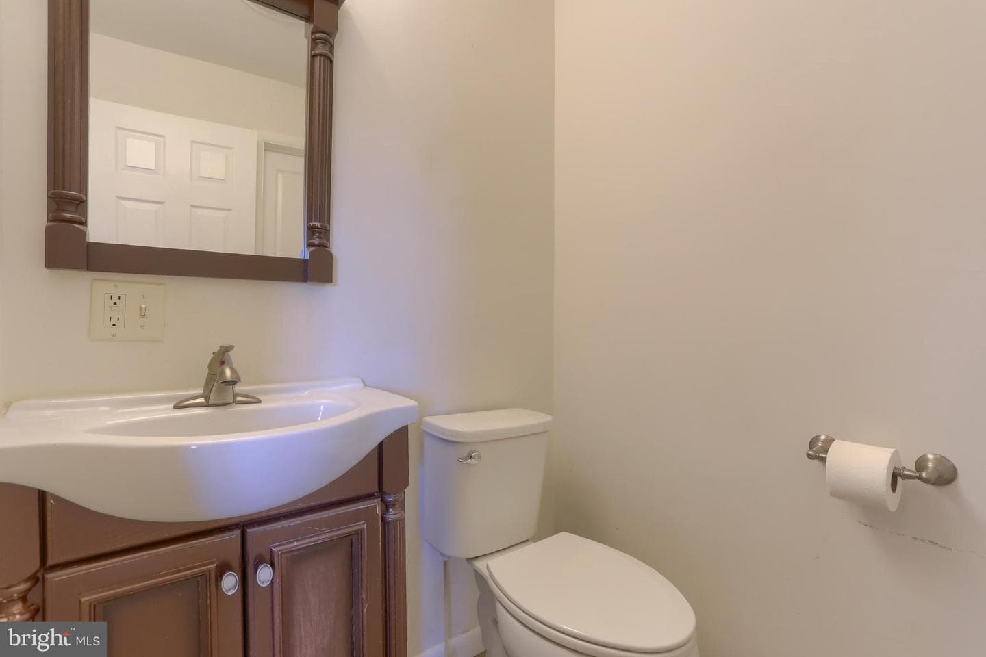 508 Noble Street photo 19