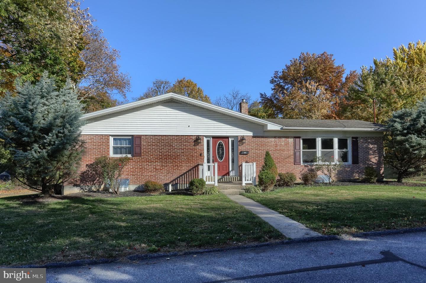 508 Noble Street photo 3