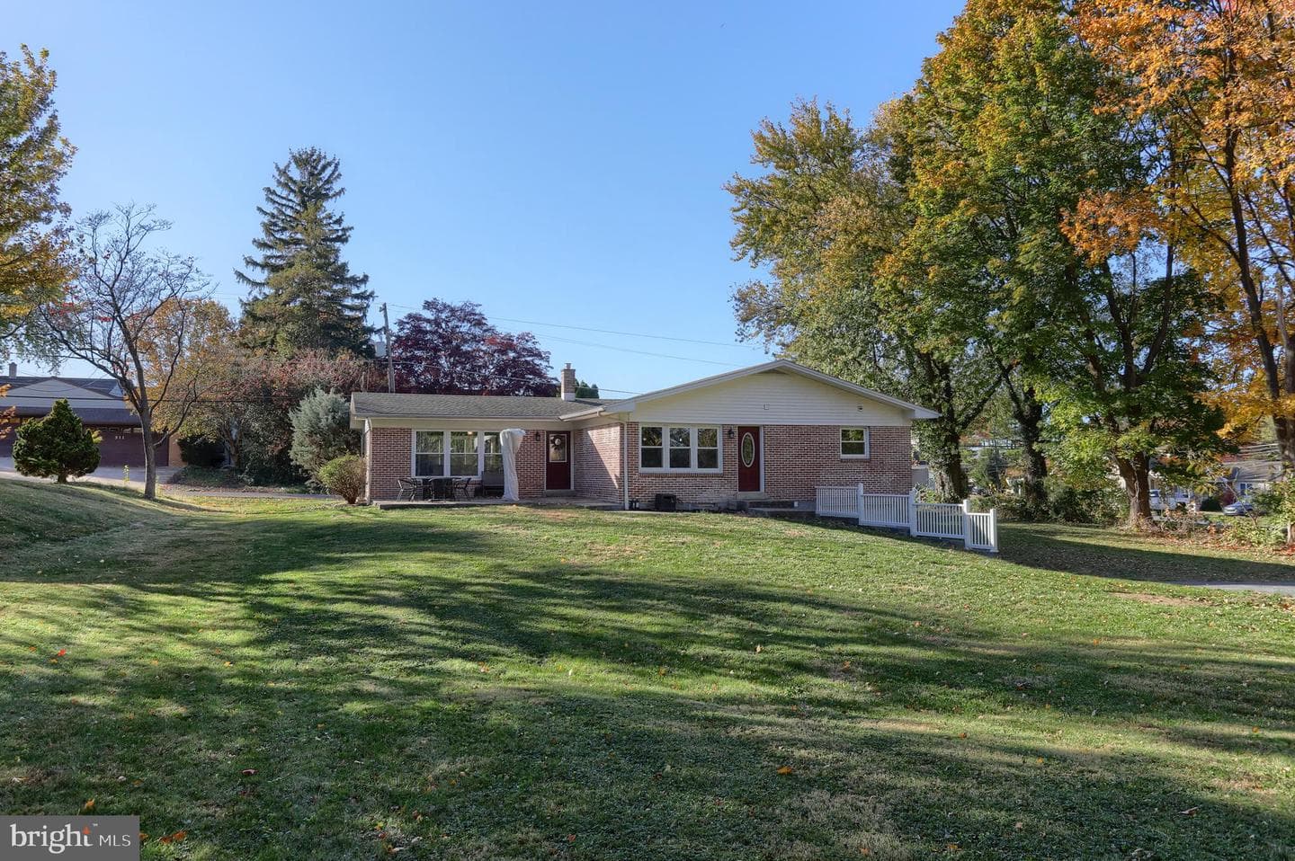 508 Noble Street photo 32