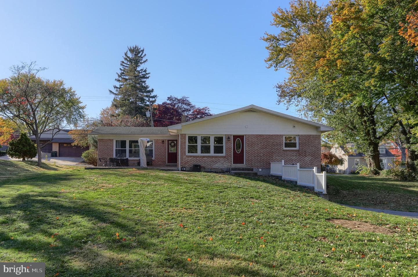 508 Noble Street photo 34