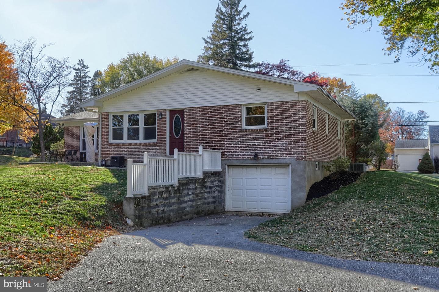 508 Noble Street photo 35