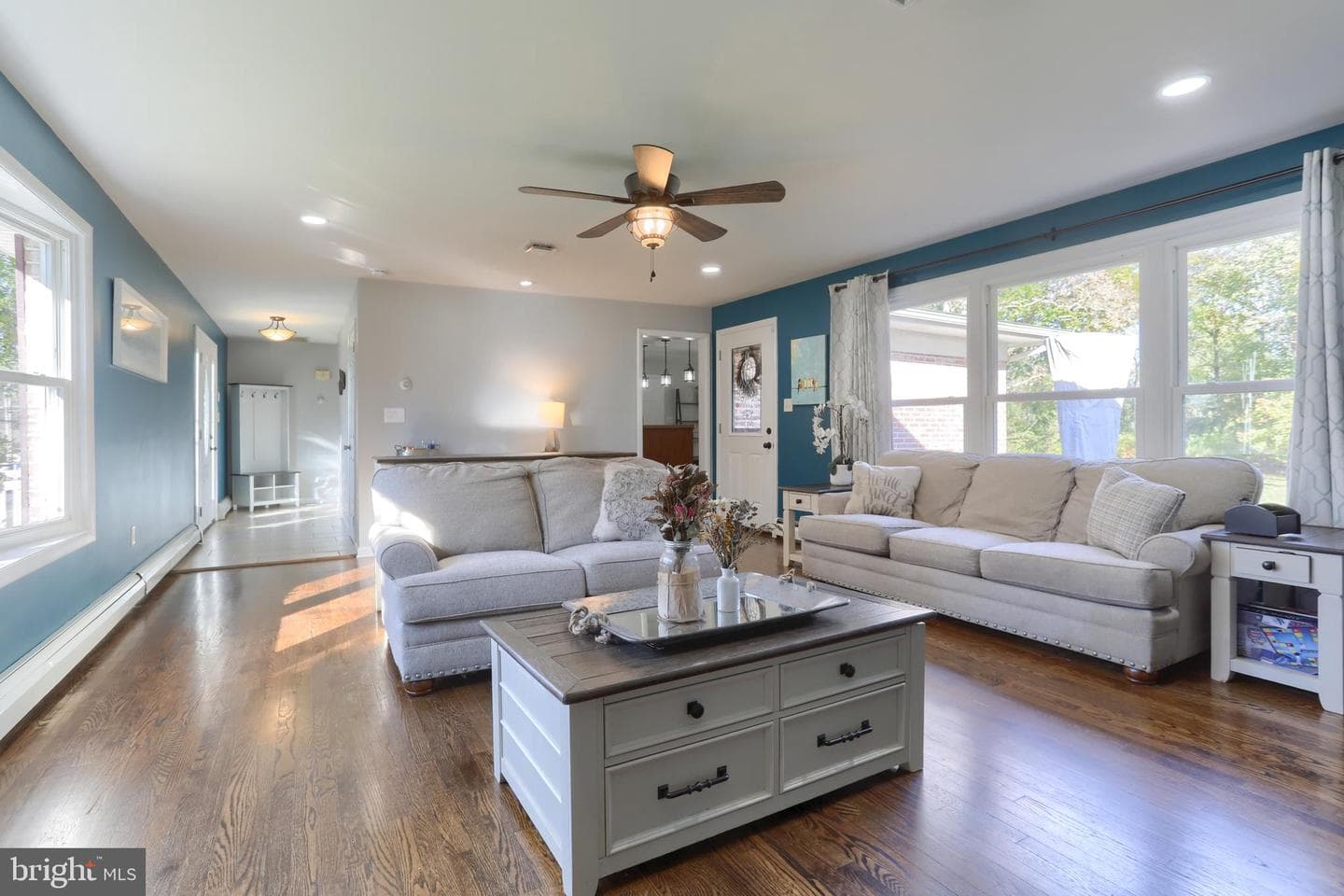 508 Noble Street photo 8