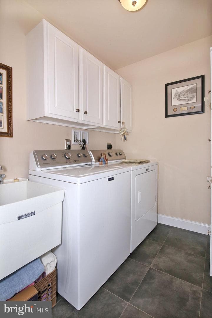 1122 Alden Way photo 15