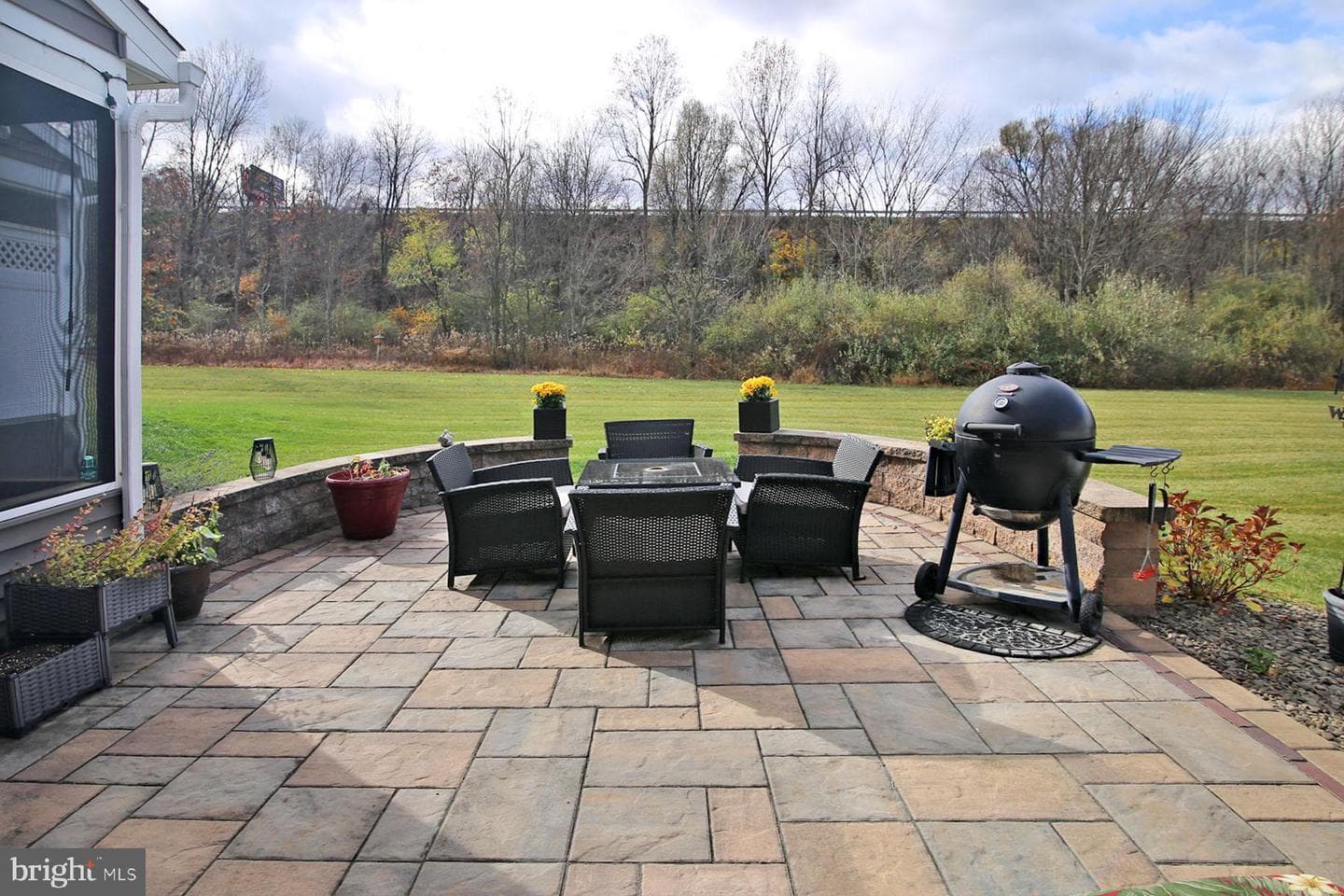 1122 Alden Way photo 34