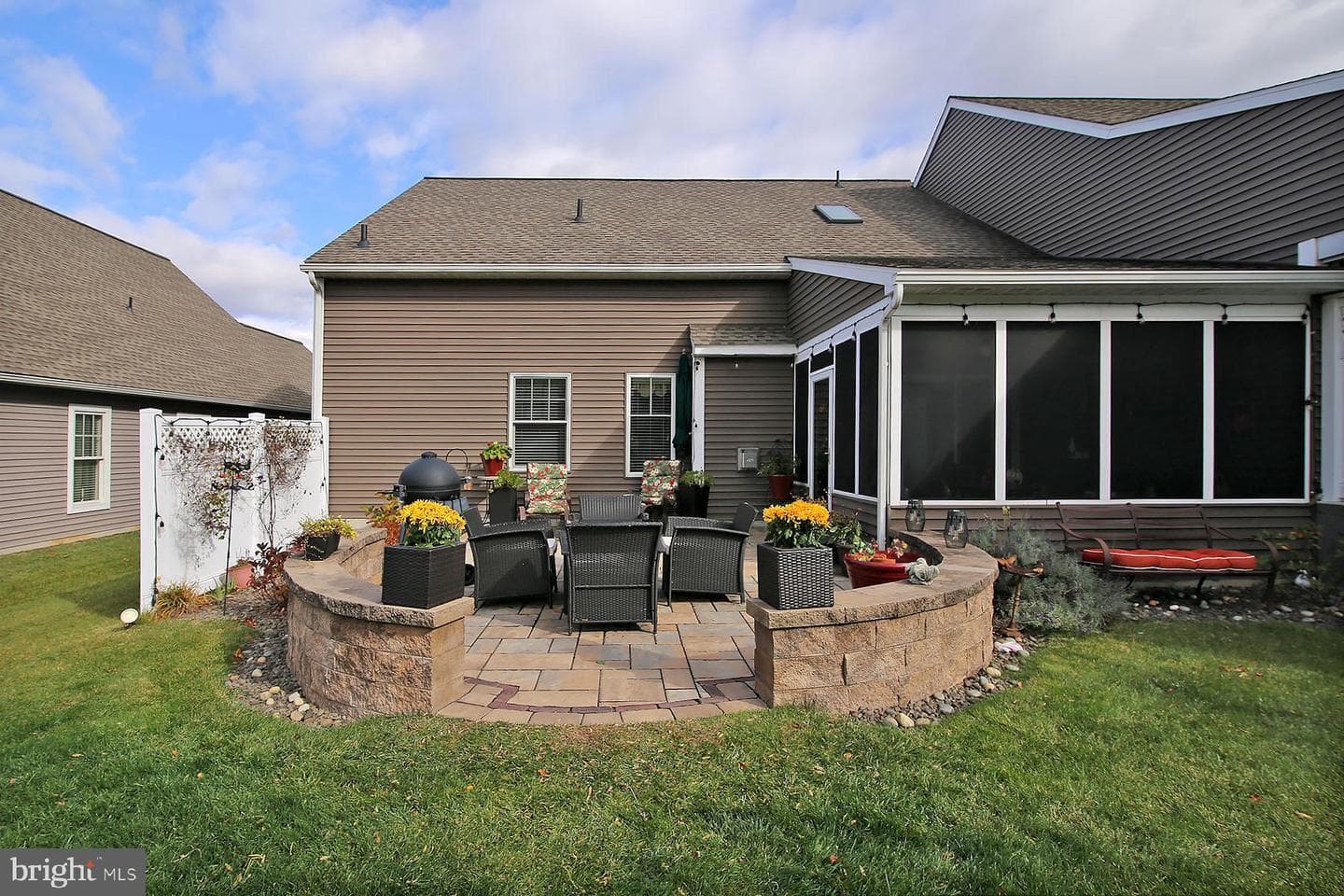 1122 Alden Way photo 40
