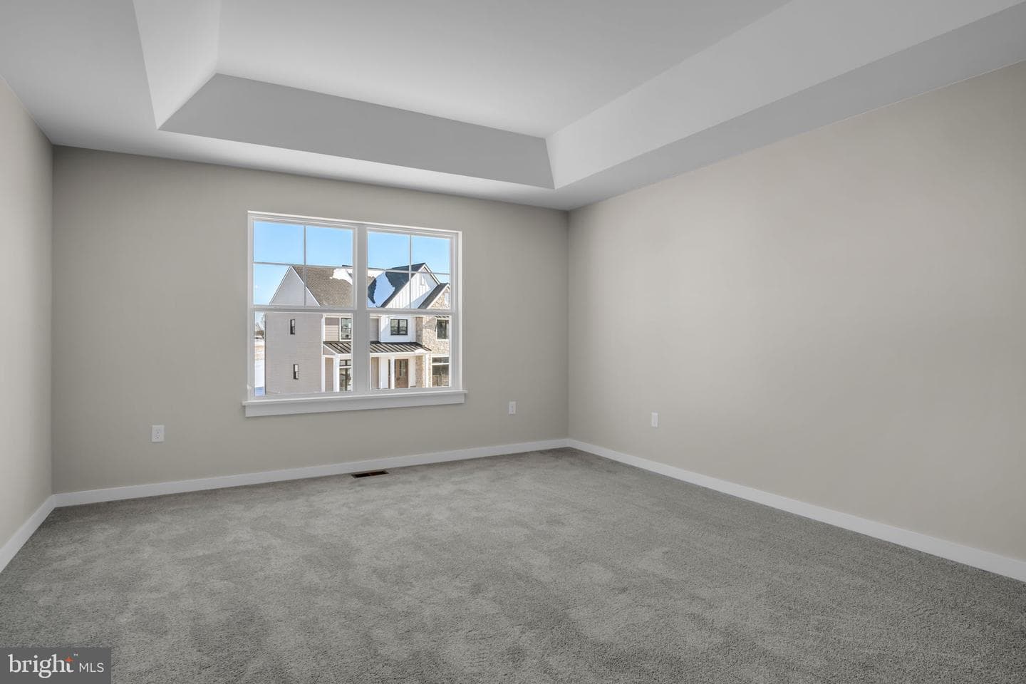 139 Alexandria Drive photo 7
