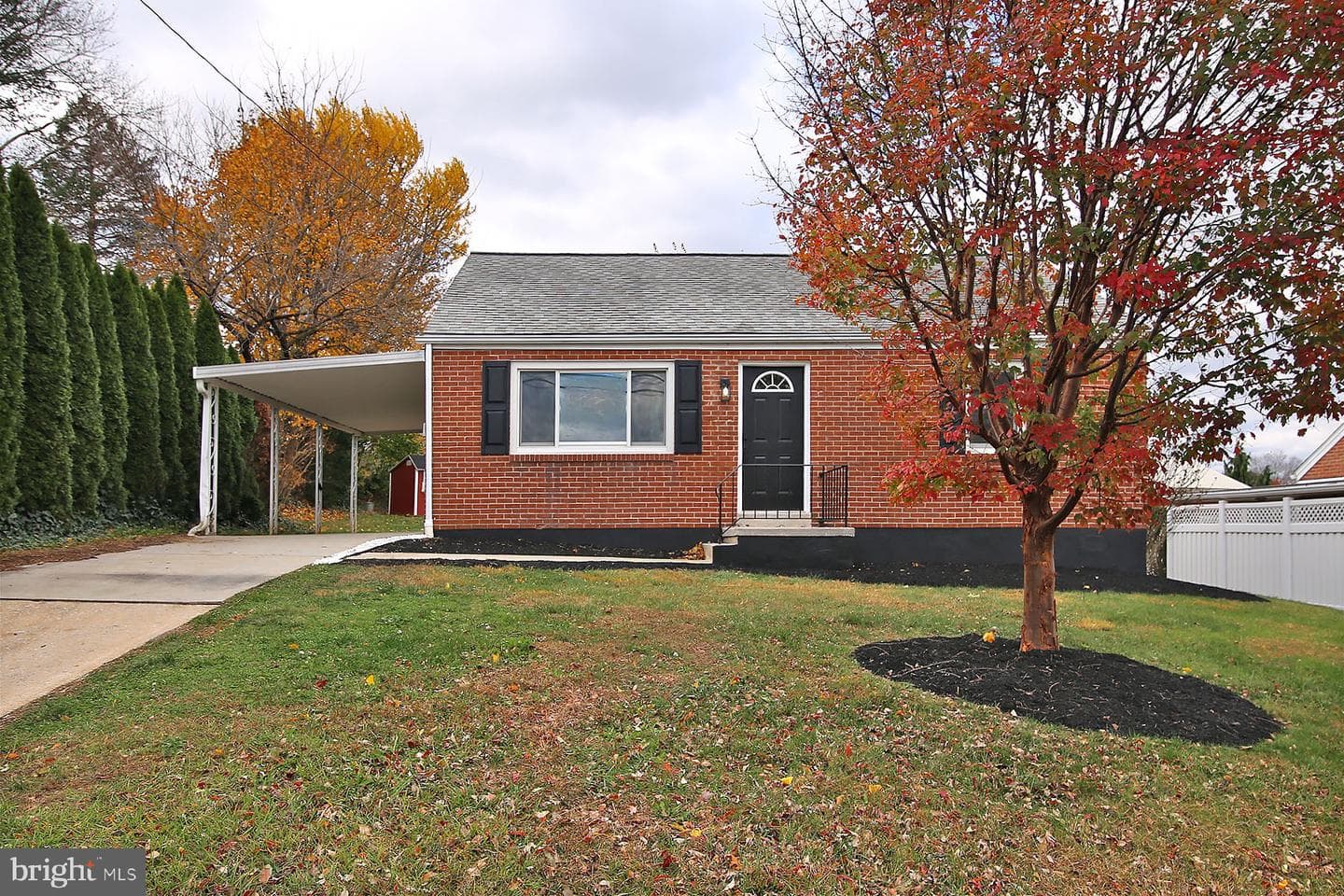 1011 State Drive photo 2