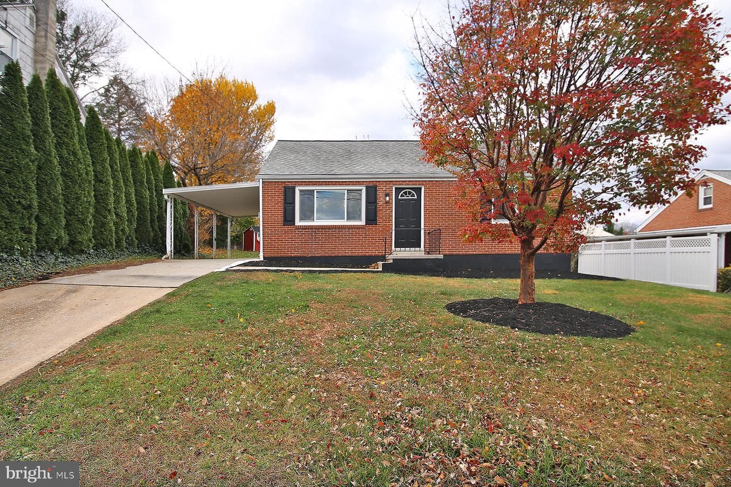1011 State Drive photo 3