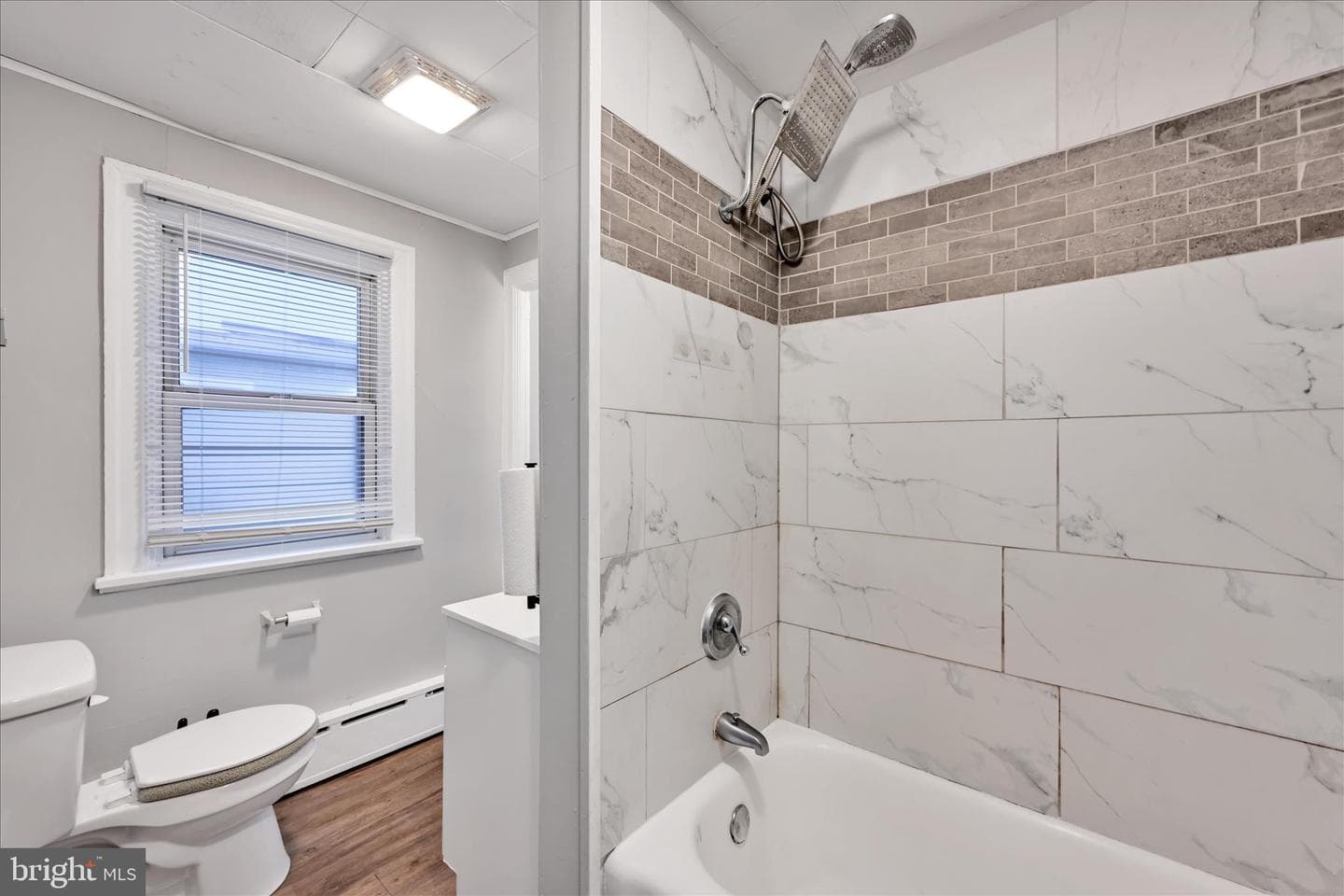 1730 Center Street photo 20