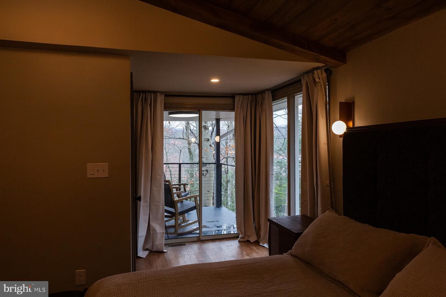 425 Yale Avenue photo 34