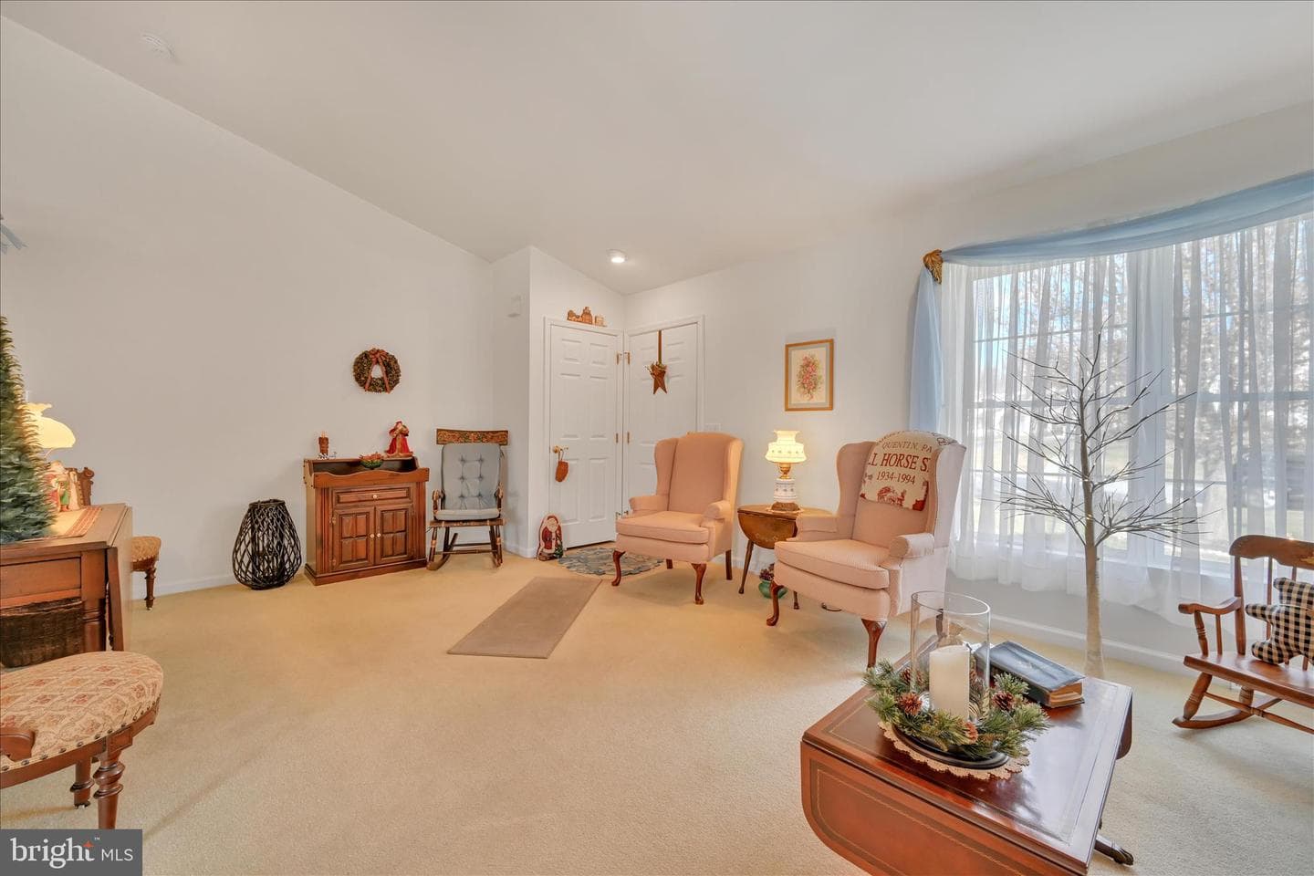 1592 Berry Drive photo 7