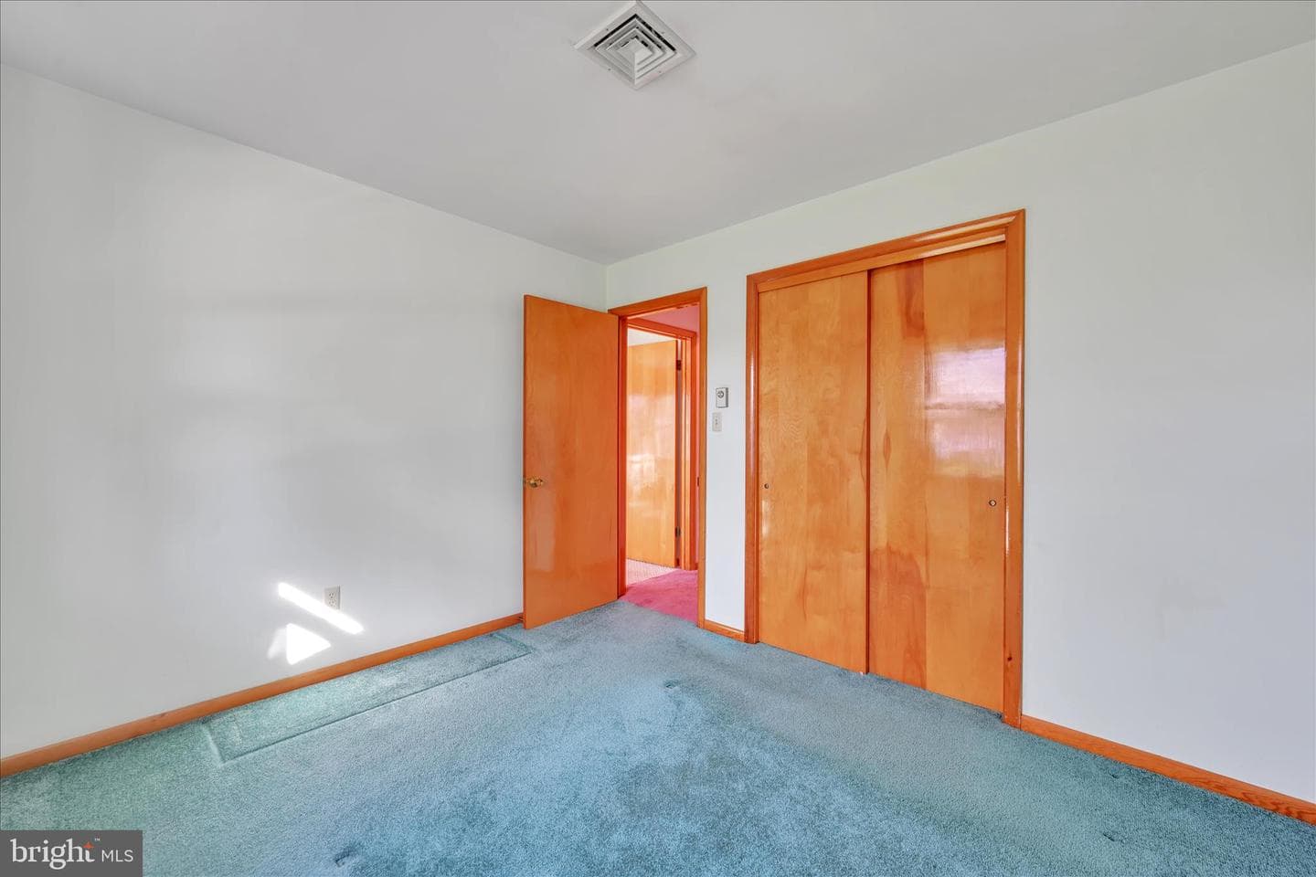 542 S Lingle Avenue photo 17