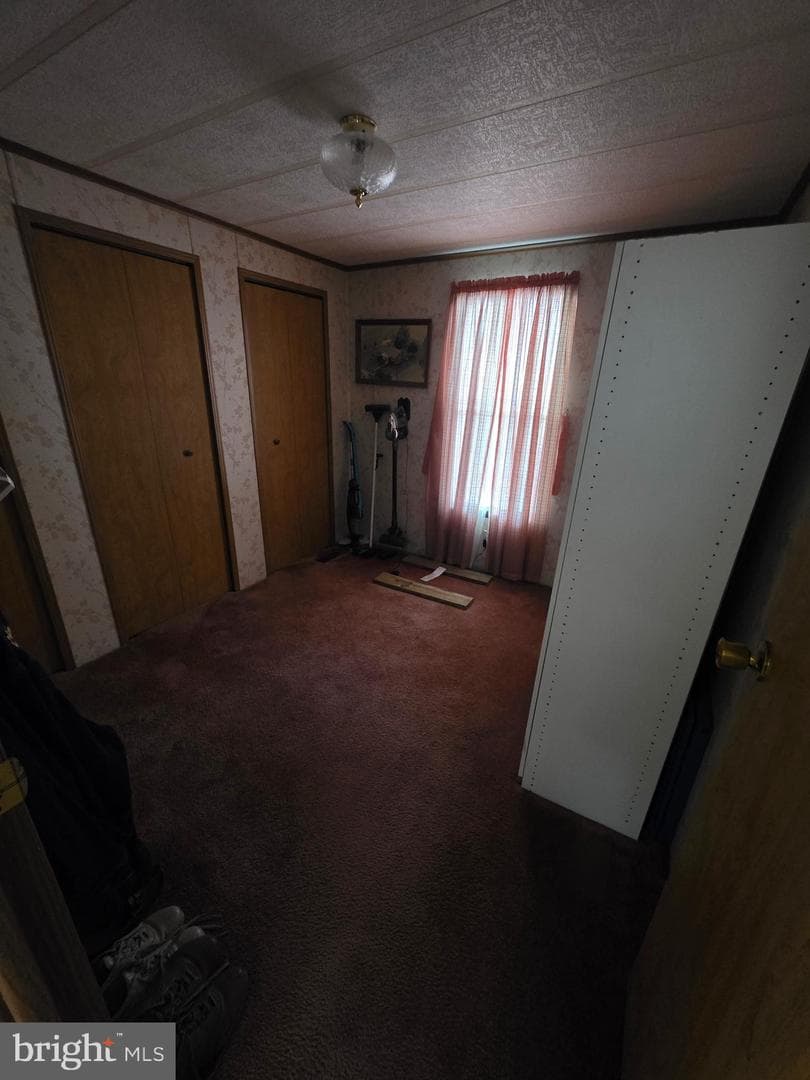 210 Maple Ave Tp-0041 photo 2