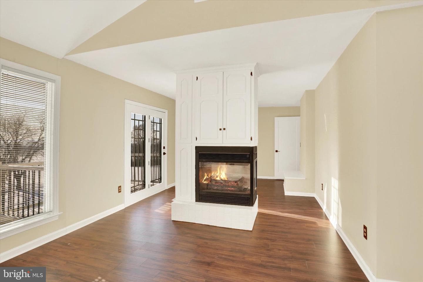 965 N College Street photo 47
