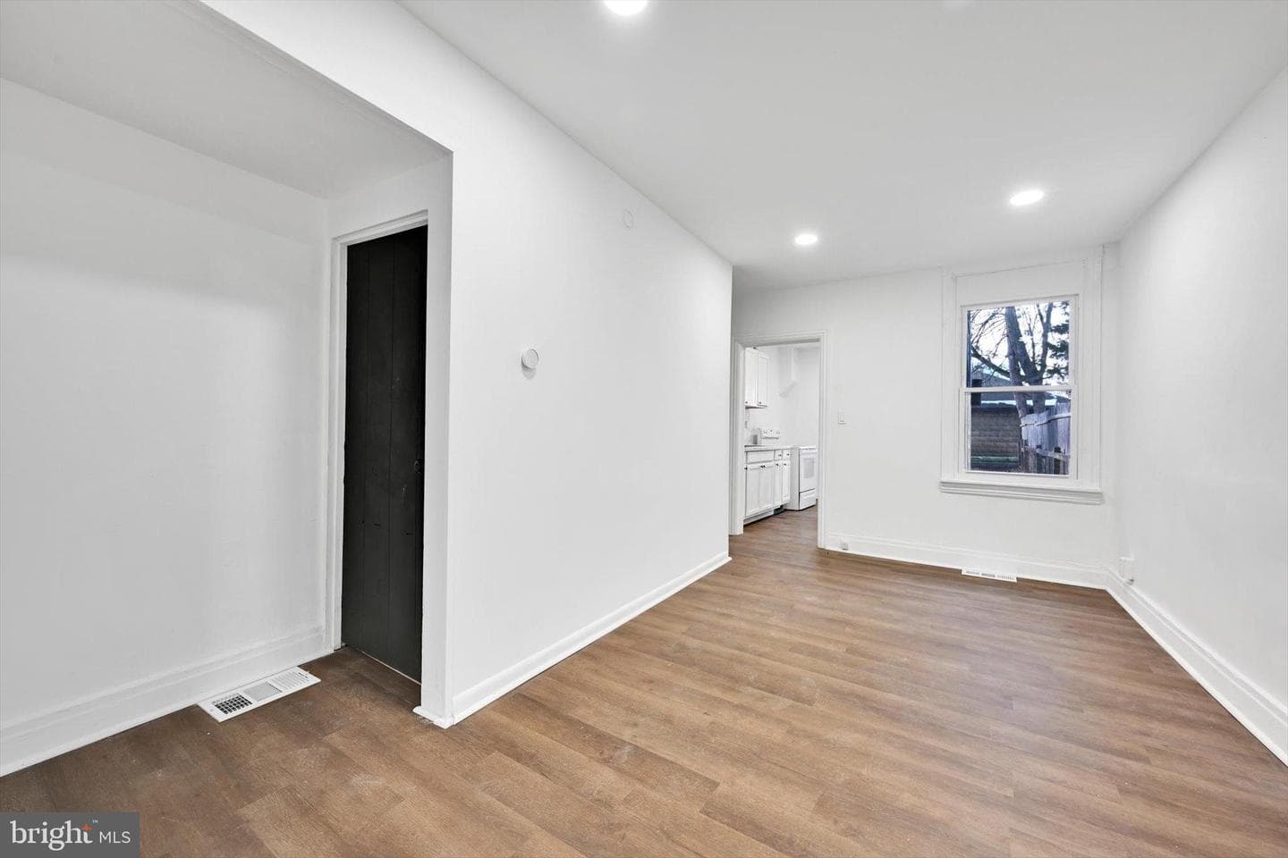 335 S 9th Street photo 5