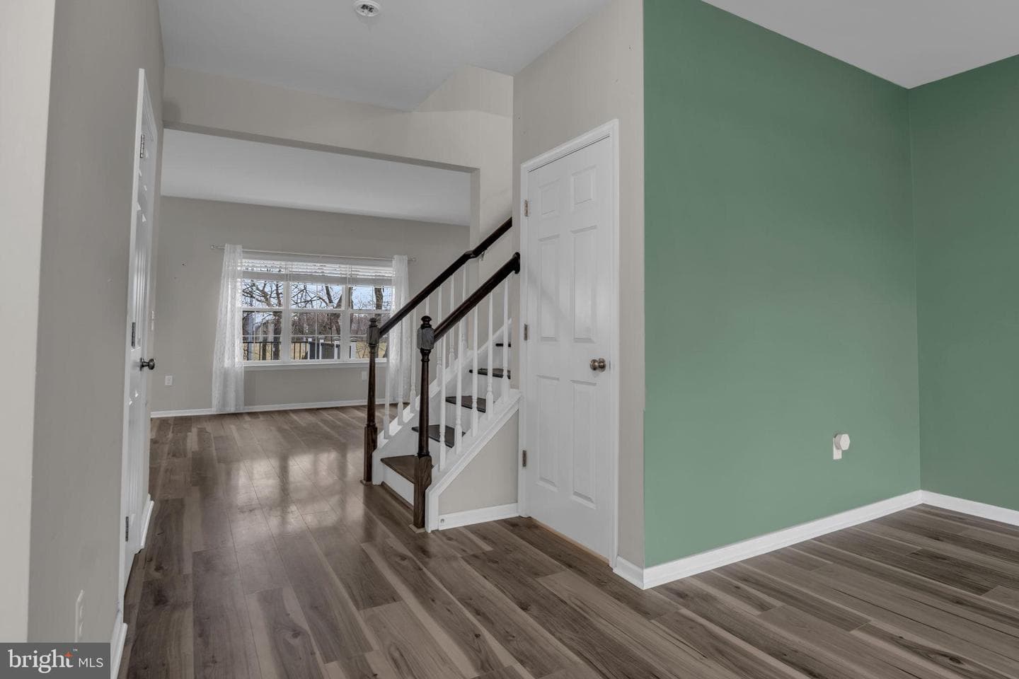 168 Parkside Drive photo 10
