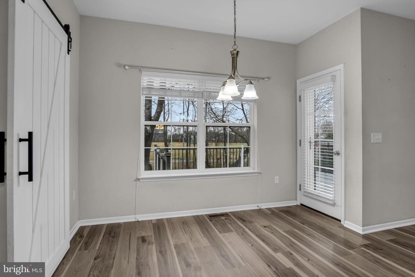 168 Parkside Drive photo 14