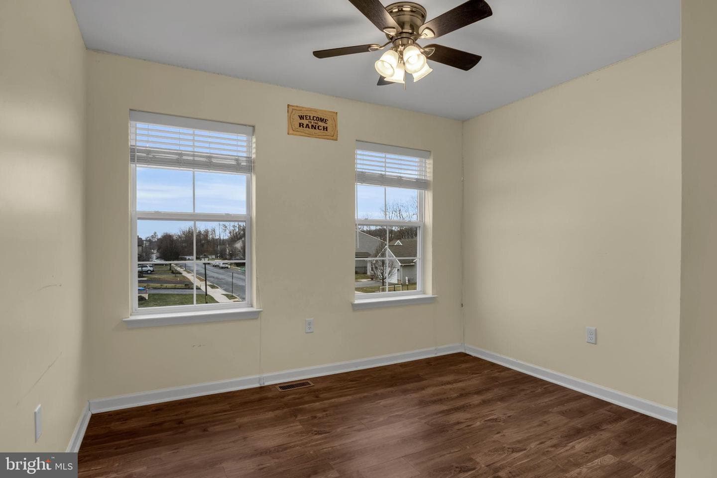 168 Parkside Drive photo 25