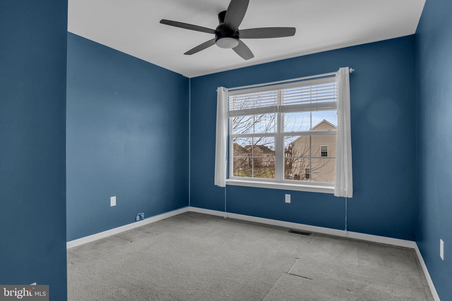 168 Parkside Drive photo 31