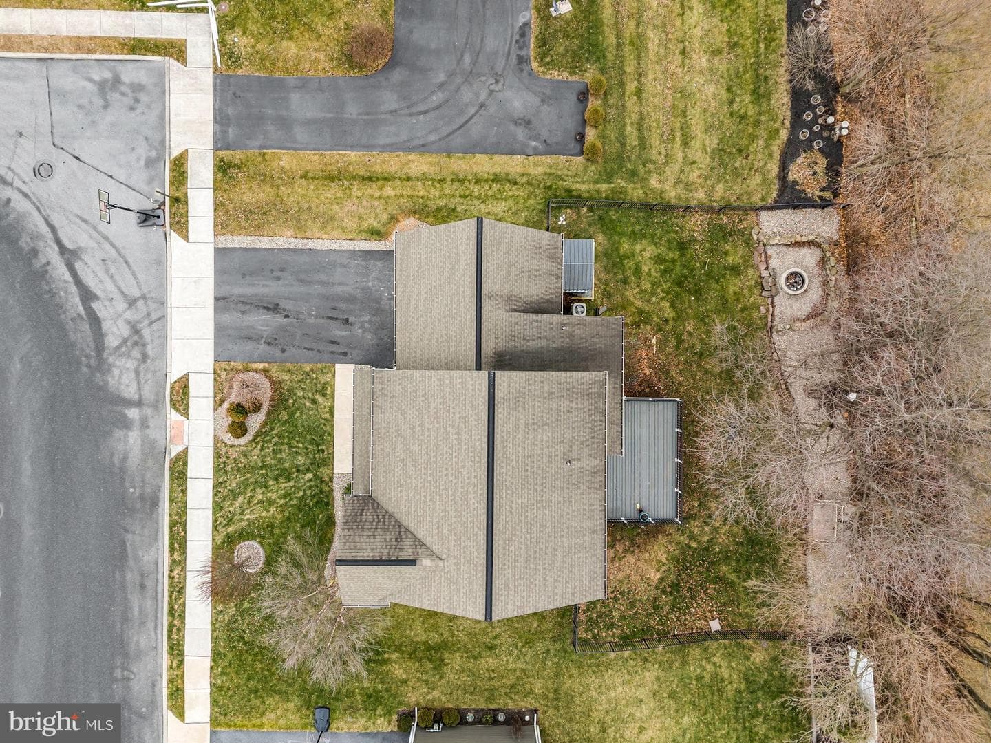 168 Parkside Drive photo 46