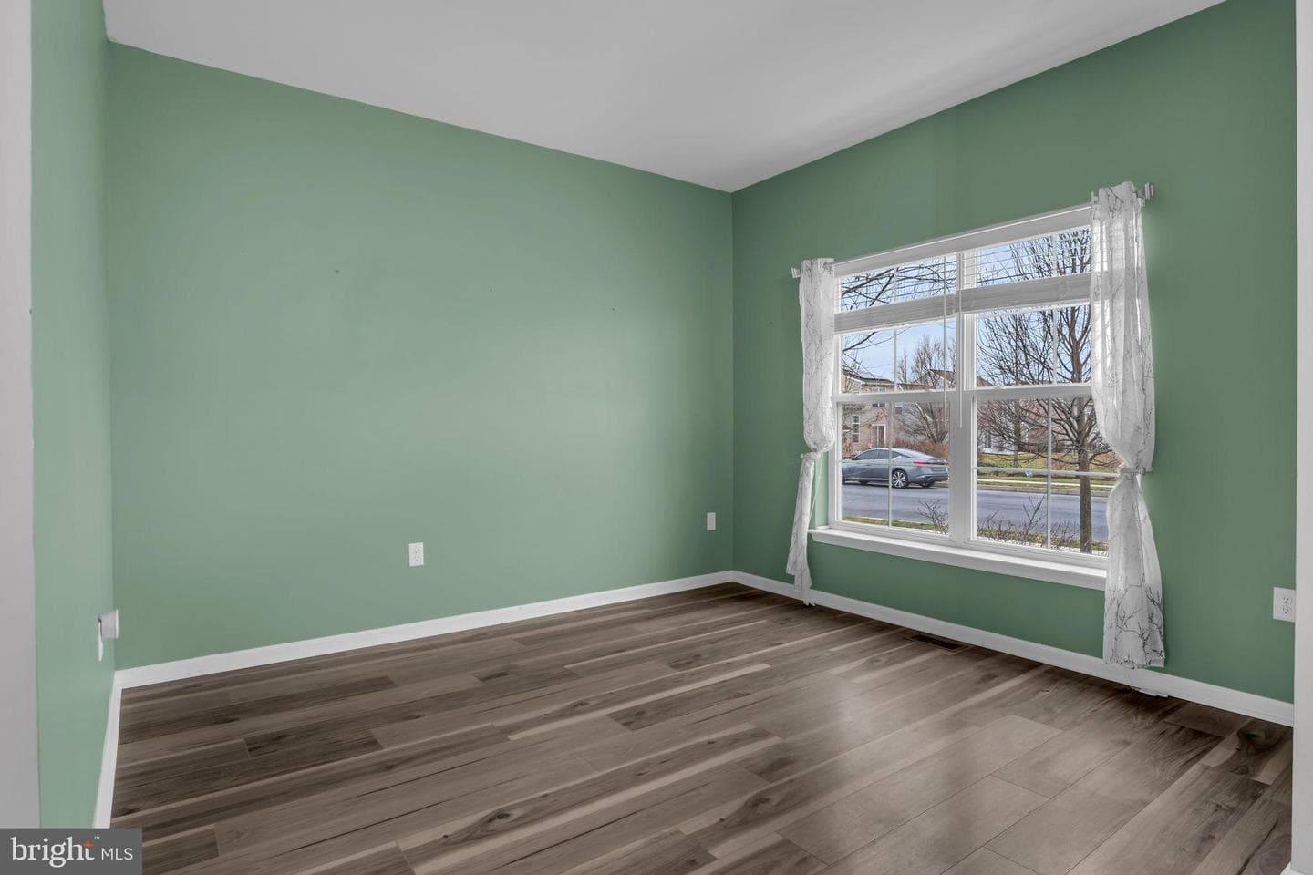 168 Parkside Drive photo 8