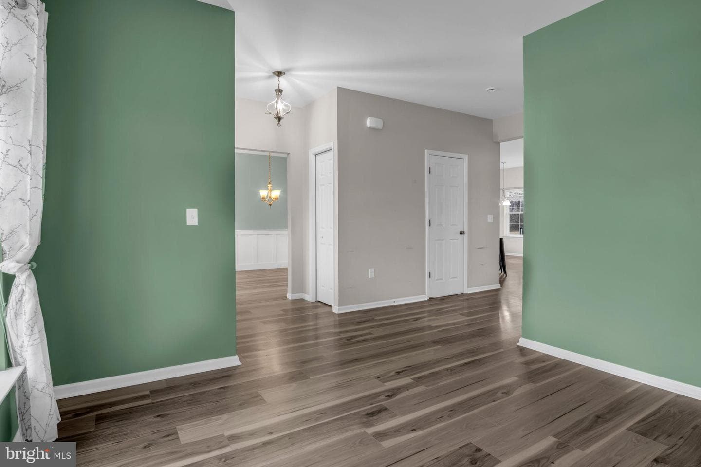 168 Parkside Drive photo 9