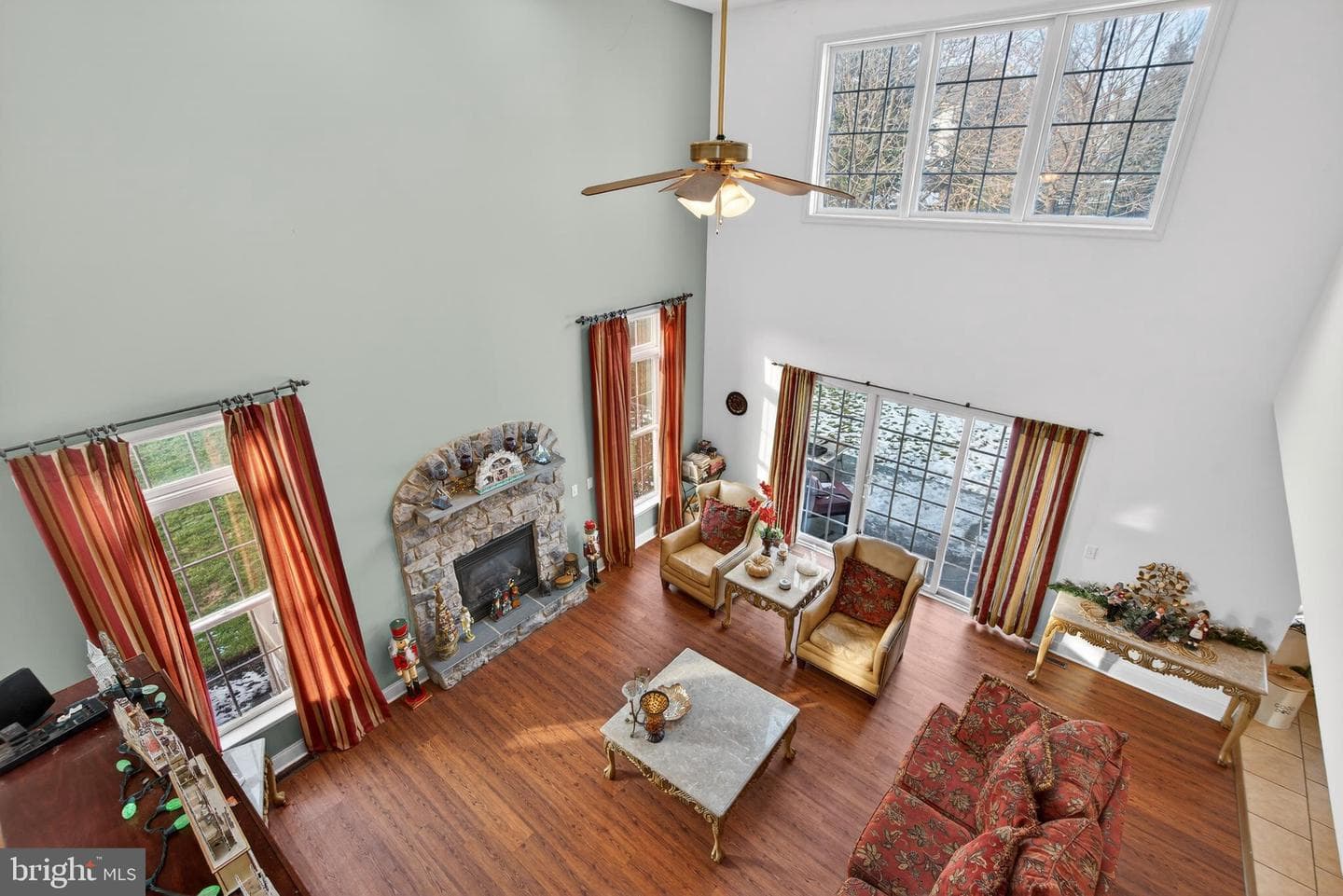 55 Lexington Dr photo 34