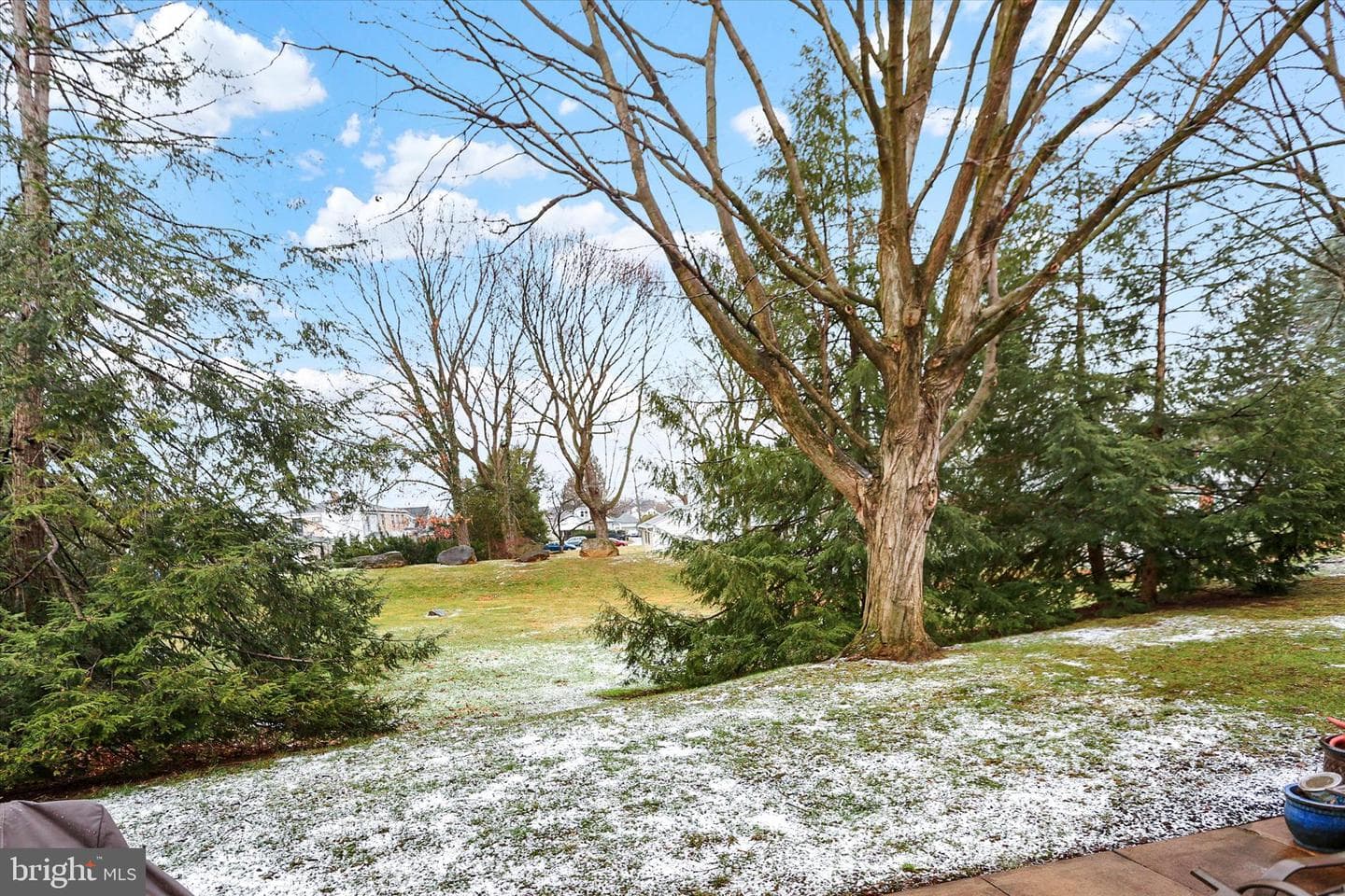 24 Woodland Estate photo 32