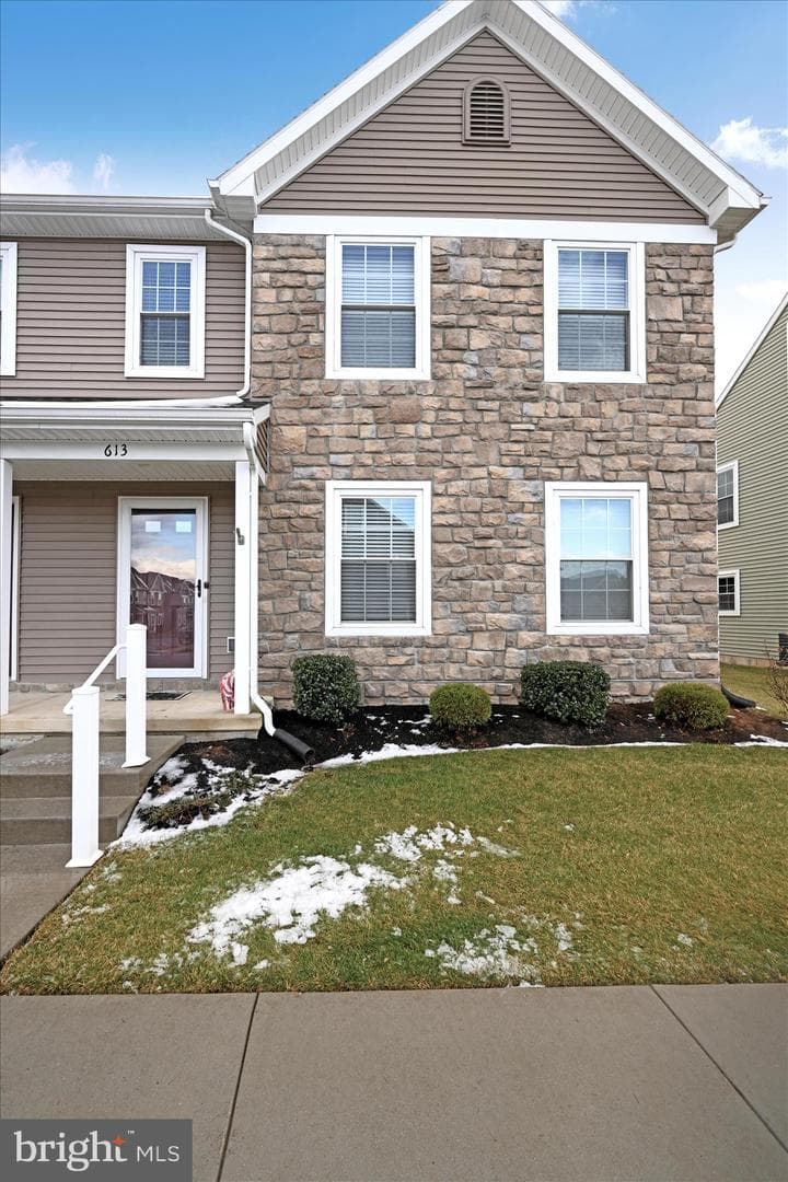 613 Byler Circle photo 3