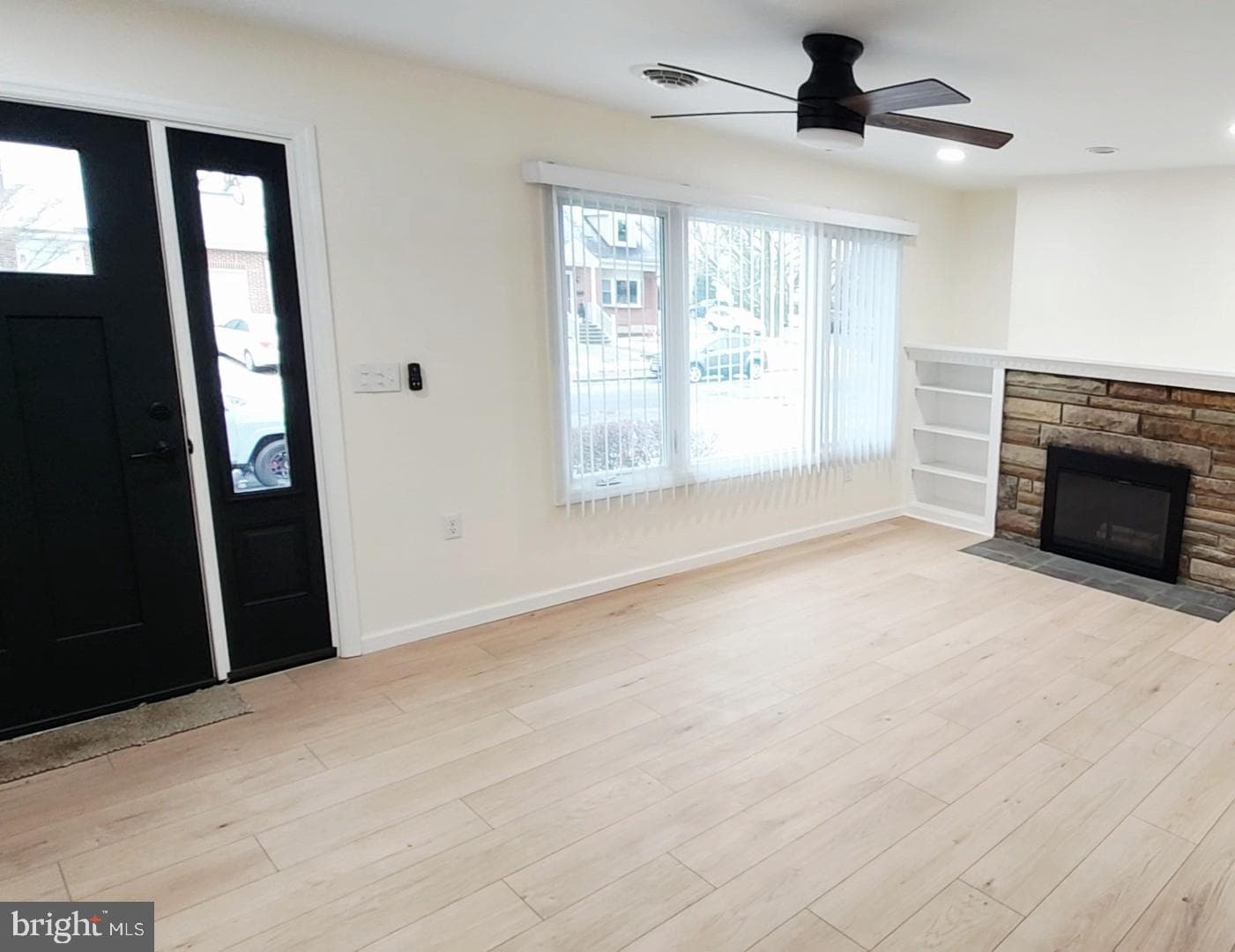 409 E Chestnut Street photo 5